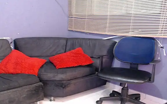 Snapshot of Andy_bapho chatting on 11-26-25, 02:40 Andy bapho online show from 11-26-25, 02:40