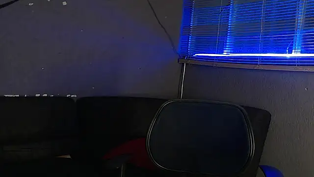 Snapshot of Andy_bapho chatting on 01-11-26, 02:55 Andy bapho online show from 01-11-26, 02:55