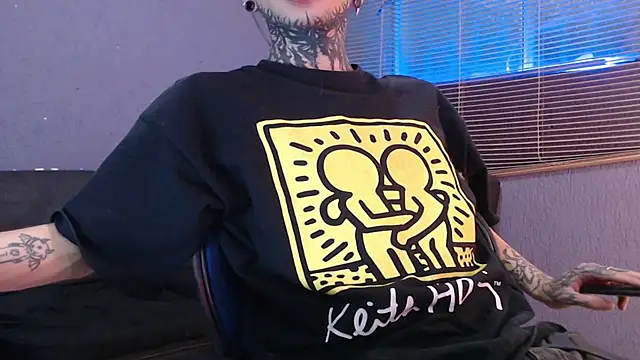 Snapshot of Andy_bapho chatting on 02-04-26, 03:07 Andy bapho online show from 02-04-26, 03:07