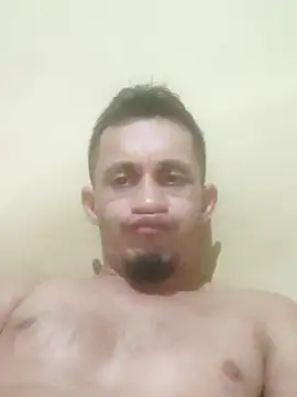 Snapshot of dotado20robson chatting on 11-05-25, 11:49 dotado20robson online show from 11-05-25, 11:49