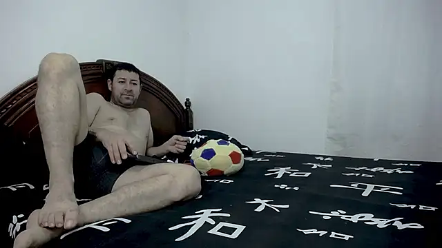 ambar jacksonn online show from 12-14-25, 04:40