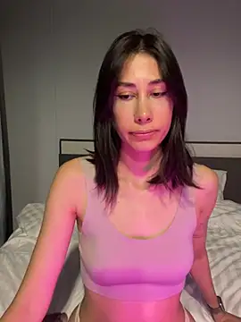 Sophiehii online show from 12-13-24, 01:22