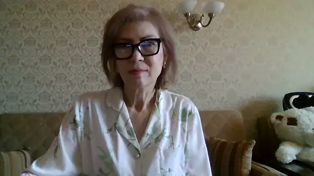 Elegant00Lady online show from 05-25-26, 07:03