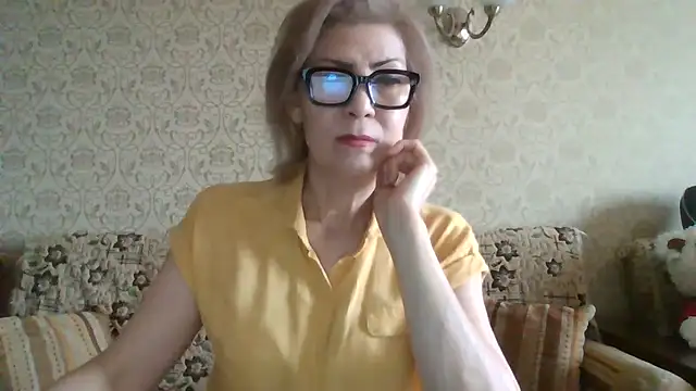 Elegant00Lady online show from 07-20-26, 10:39