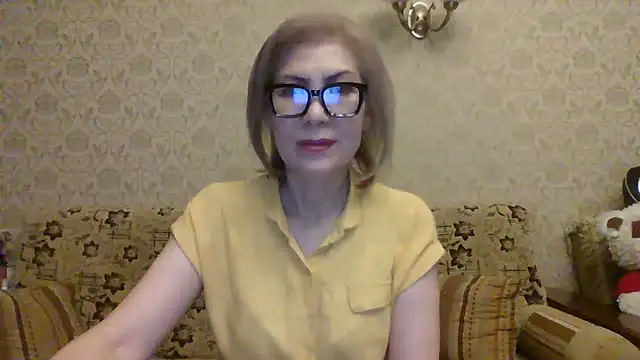 Elegant00Lady online show from 07-28-26, 04:39