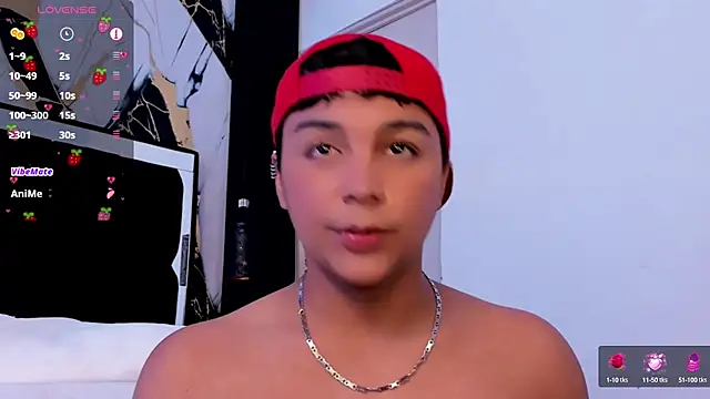 Snapshot of Seductivo_jr chatting on 02-18-25, 11:33 Seductivo jr online show from 02-18-25, 11:33