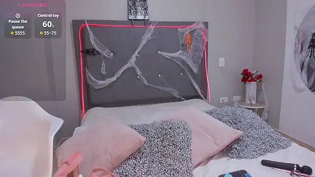 emma lye online show from 10-18-25, 09:04