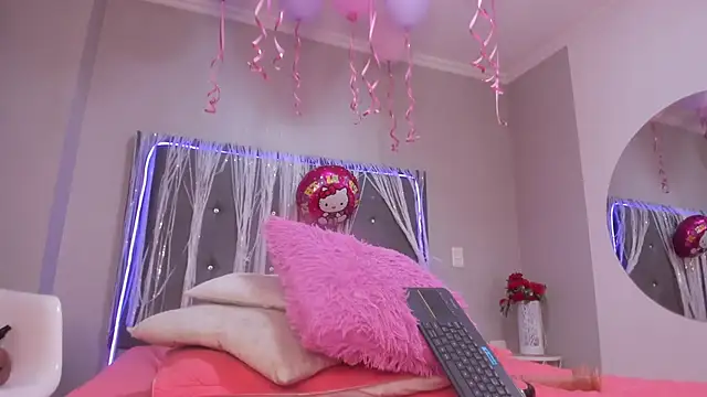 emma lye online show from 11-09-25, 09:51