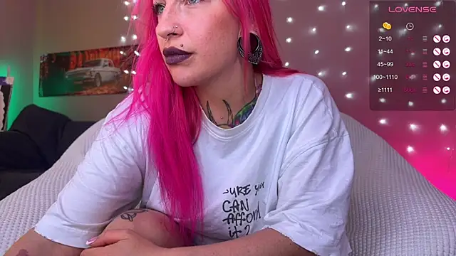 Tanya Acid online show from 06-11-26, 05:33