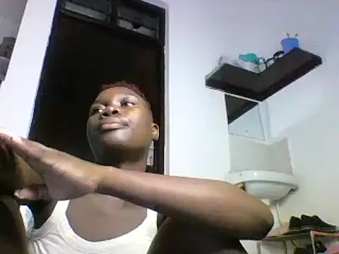 Snapshot of sexyqueen02 chatting on 01-06-25, 01:41 sexyqueen02 online show from 01-06-25, 01:41