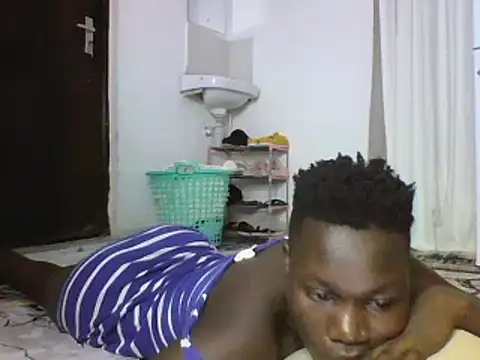 Snapshot of sexyqueen02 chatting on 02-16-25, 07:27 sexyqueen02 online show from 02-16-25, 07:27