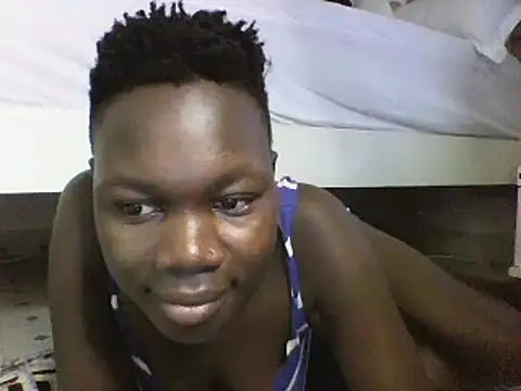 Snapshot of sexyqueen02 chatting on 02-17-25, 12:48 sexyqueen02 online show from 02-17-25, 12:48