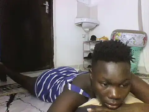 Snapshot of sexyqueen02 chatting on 02-19-25, 02:44 sexyqueen02 online show from 02-19-25, 02:44