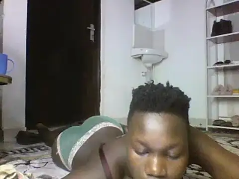 Snapshot of sexyqueen02 chatting on 02-26-25, 04:25 sexyqueen02 online show from 02-26-25, 04:25