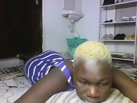 Snapshot of sexyqueen02 chatting on 03-03-25, 12:48 sexyqueen02 online show from 03-03-25, 12:48