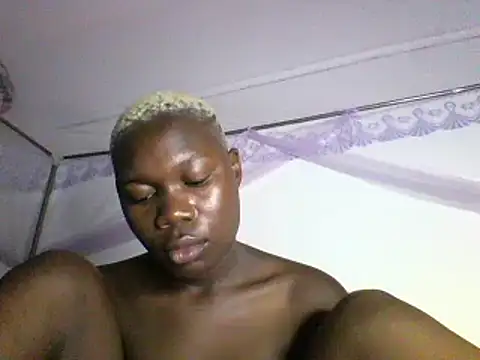 Snapshot of sexyqueen02 chatting on 03-12-25, 11:44 sexyqueen02 online show from 03-12-25, 11:44