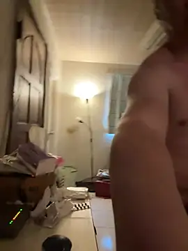 Snapshot of chih515 chatting on 01-16-25, 01:27 chih515 online show from 01-16-25, 01:27