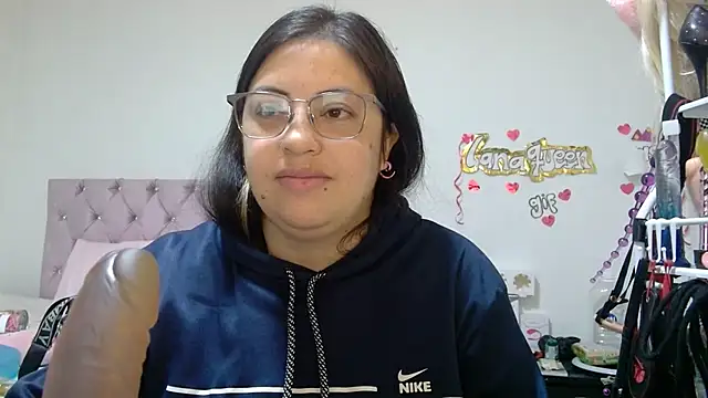 lanaqueen699 online show from 04-30-26, 12:33