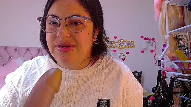 lanaqueen699 online show from 06-30-26, 12:17