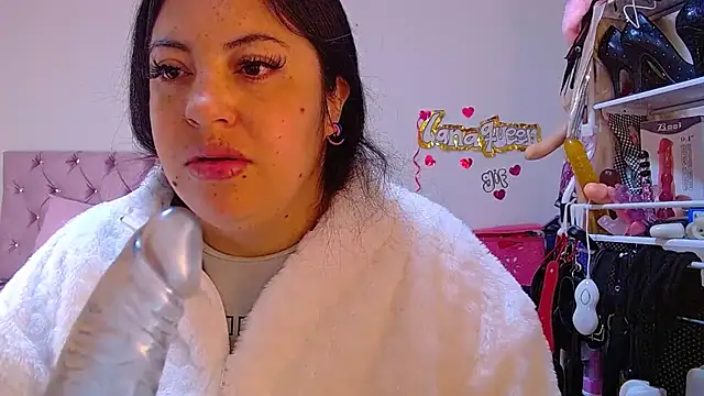 lanaqueen699 online show from 07-28-26, 12:12