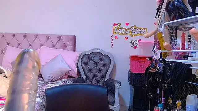 lanaqueen699 online show from 07-31-26, 12:26