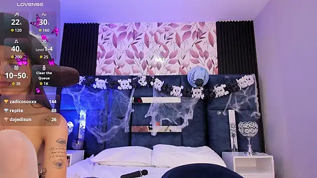 Larabrooks online show from 10-25-25, 08:00