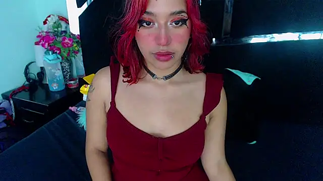 Snapshot of UnderBaby_ chatting on 12-19-24, 11:03 UnderBaby  online show from 12-19-24, 11:03