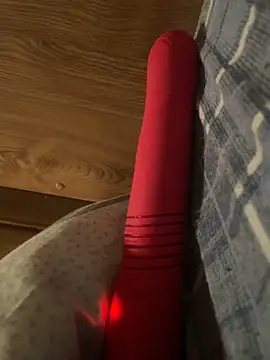 Snapshot of Nicky-98 chatting on 02-01-25, 11:48 Nicky-98 online show from 02-01-25, 11:48