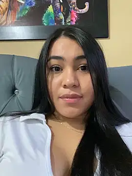Snapshot of AmorMia chatting on 09-10-25, 10:10 AmorMia online show from 09-10-25, 10:10