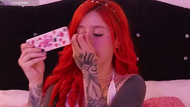 Snapshot of Daarlene chatting on 02-28-25, 07:56 Daarlene online show from 02-28-25, 07:56