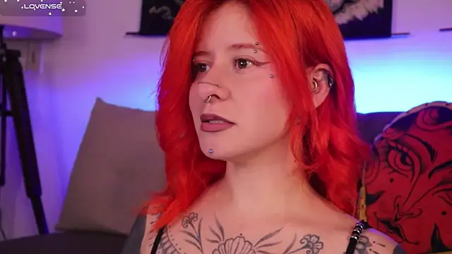 Snapshot of Daarlene chatting on 12-16-25, 10:53 Daarlene online show from 12-16-25, 10:53