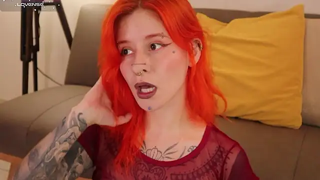 Snapshot of Daarlene chatting on 02-24-26, 04:38 Daarlene online show from 02-24-26, 04:38