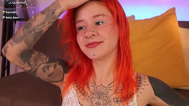 Snapshot of Daarlene chatting on 03-21-26, 11:59 Daarlene online show from 03-21-26, 11:59