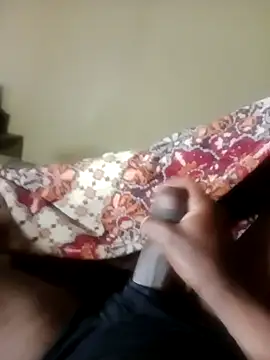 Snapshot of LONGDICK985M chatting on 02-27-25, 11:15 LONGDICK985M online show from 02-27-25, 11:15