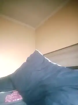 Snapshot of LONGDICK985M chatting on 04-04-26, 03:53 LONGDICK985M online show from 04-04-26, 03:53