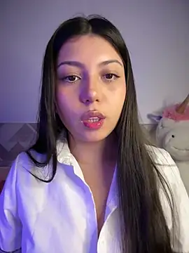 Snapshot of Maii_chan chatting on 03-07-26, 11:18 Maii chan online show from 03-07-26, 11:18