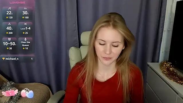 Snapshot of IsabelAllen chatting on 12-17-24, 01:05 IsabelAllen online show from 12-17-24, 01:05