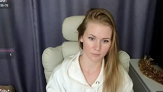 Snapshot of IsabelAllen chatting on 12-19-24, 05:29 IsabelAllen online show from 12-19-24, 05:29