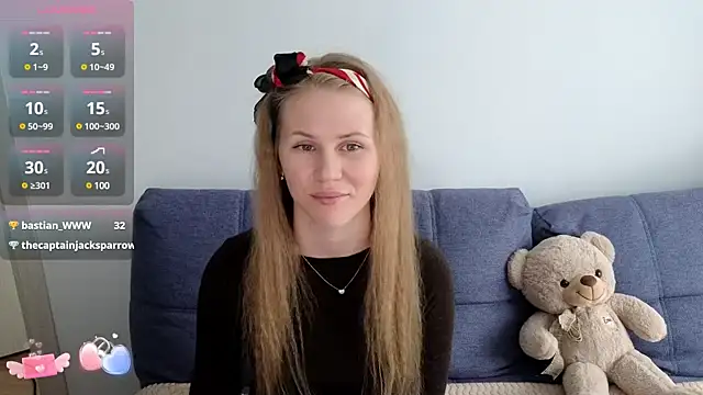 Snapshot of IsabelAllen chatting on 03-05-25, 12:44 IsabelAllen online show from 03-05-25, 12:44