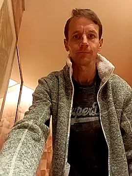 outdoorfun22 online show from 04-18-26, 12:53