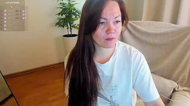 VanessaSmuth online show from 09-27-25, 02:16