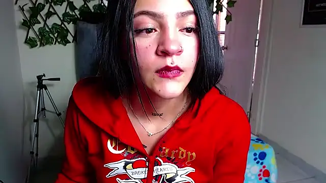 Violettasquirt online show from 07-21-26, 01:35