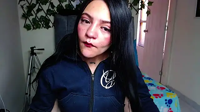 Violettasquirt online show from 07-24-26, 01:31