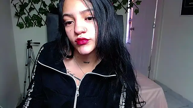 Violettasquirt online show from 07-28-26, 02:46