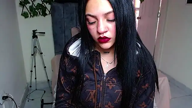 Violettasquirt online show from 07-29-26, 01:31