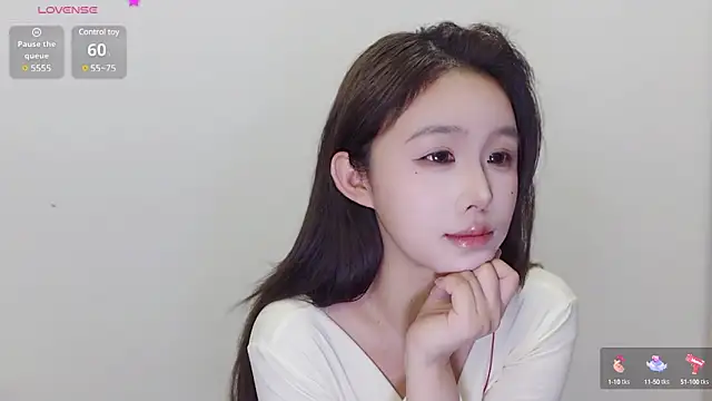 Hazel-11 online show from 12-08-24, 01:14