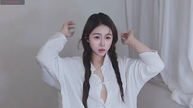 Hazel-11 online show from 03-13-25, 02:01