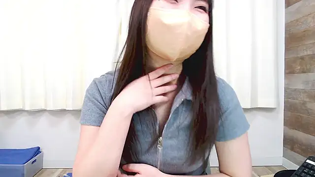 Snapshot of asahi_hime_69 chatting on 12-17-24, 12:00 asahi hime 69 online show from 12-17-24, 12:00