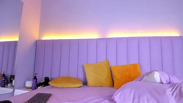 cute nahiabe online show from 12-03-24, 06:26