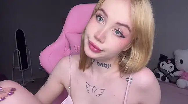 Snapshot of hanna_cry_baby chatting on 03-02-25, 11:50 hanna cry baby online show from 03-02-25, 11:50